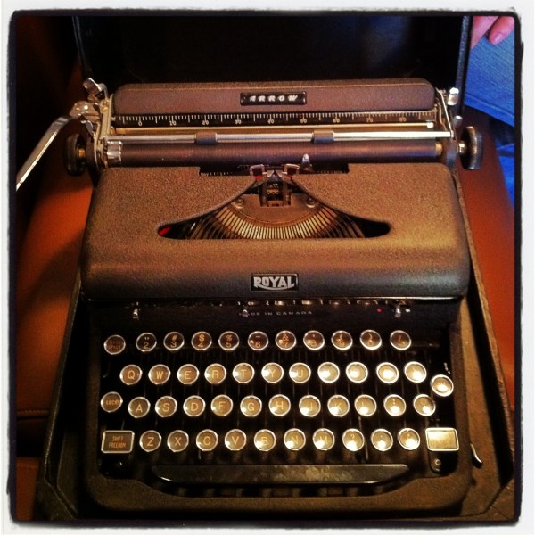 The Royal Arrow circa 1941 as used by Hemingway and Ian Fleming.